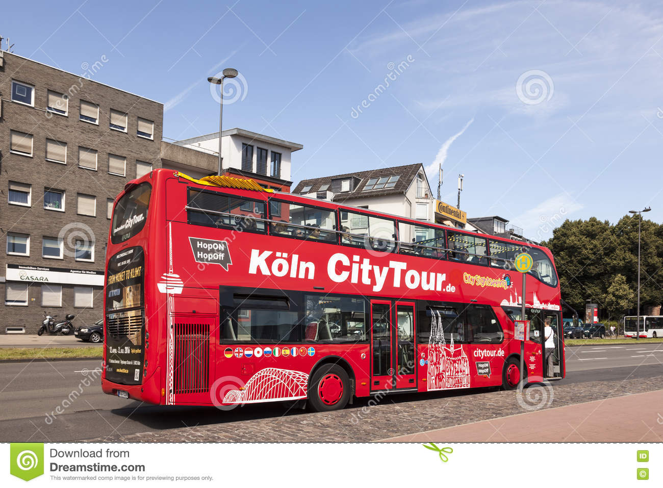 Cologne red bus.jpg