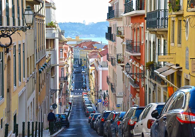 Lisbon street-1.jpg