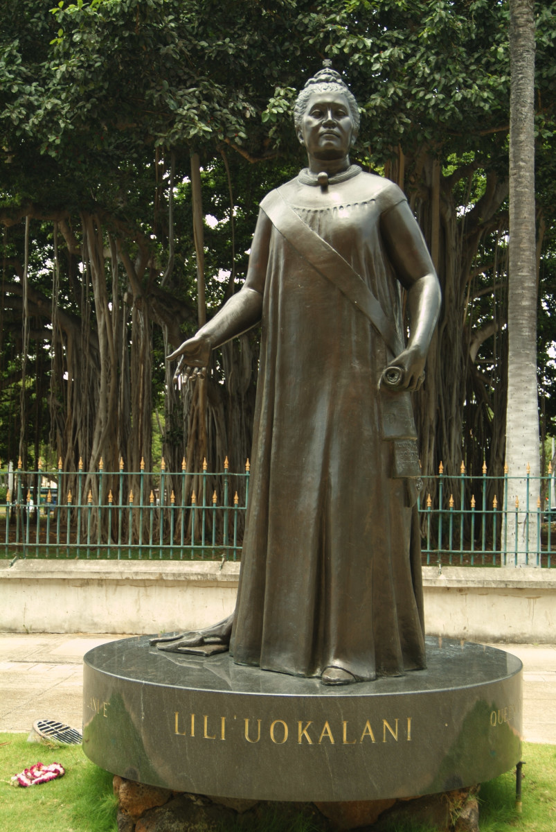 statue-commemorating-liliuokalani.jpg